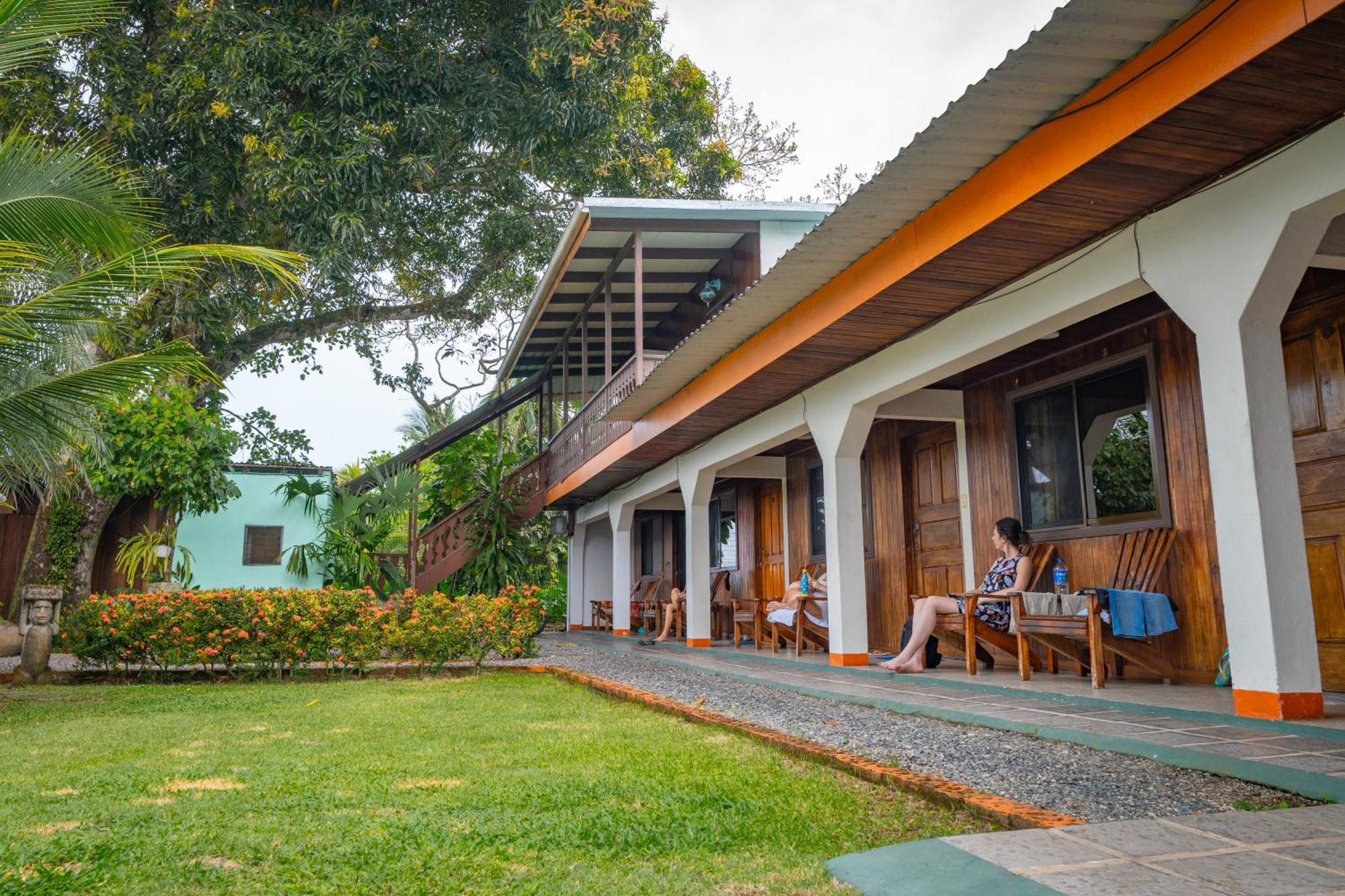 Cabinas Arrecife Cahuita Ngoại thất bức ảnh
