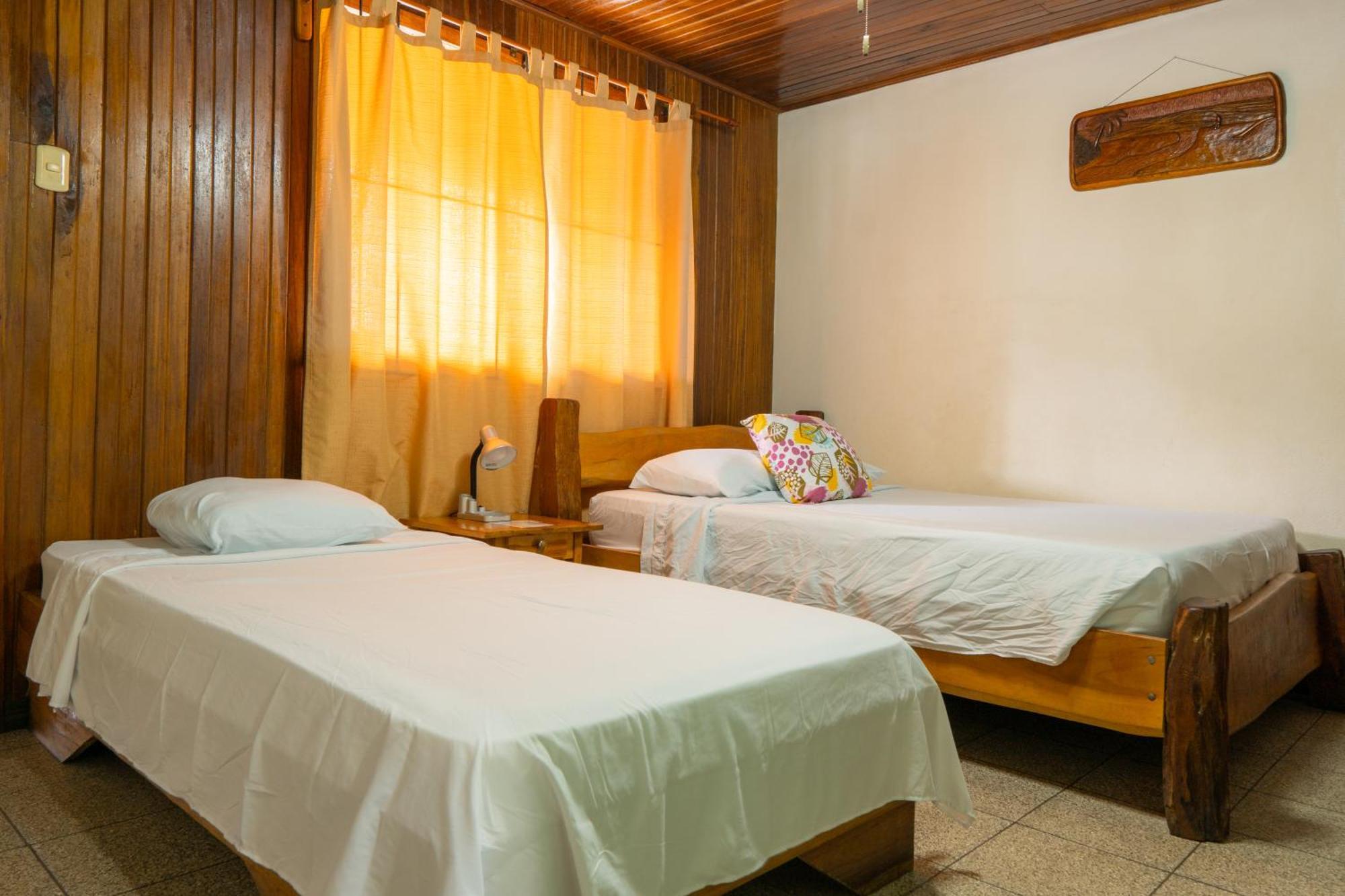 Cabinas Arrecife Cahuita Ngoại thất bức ảnh