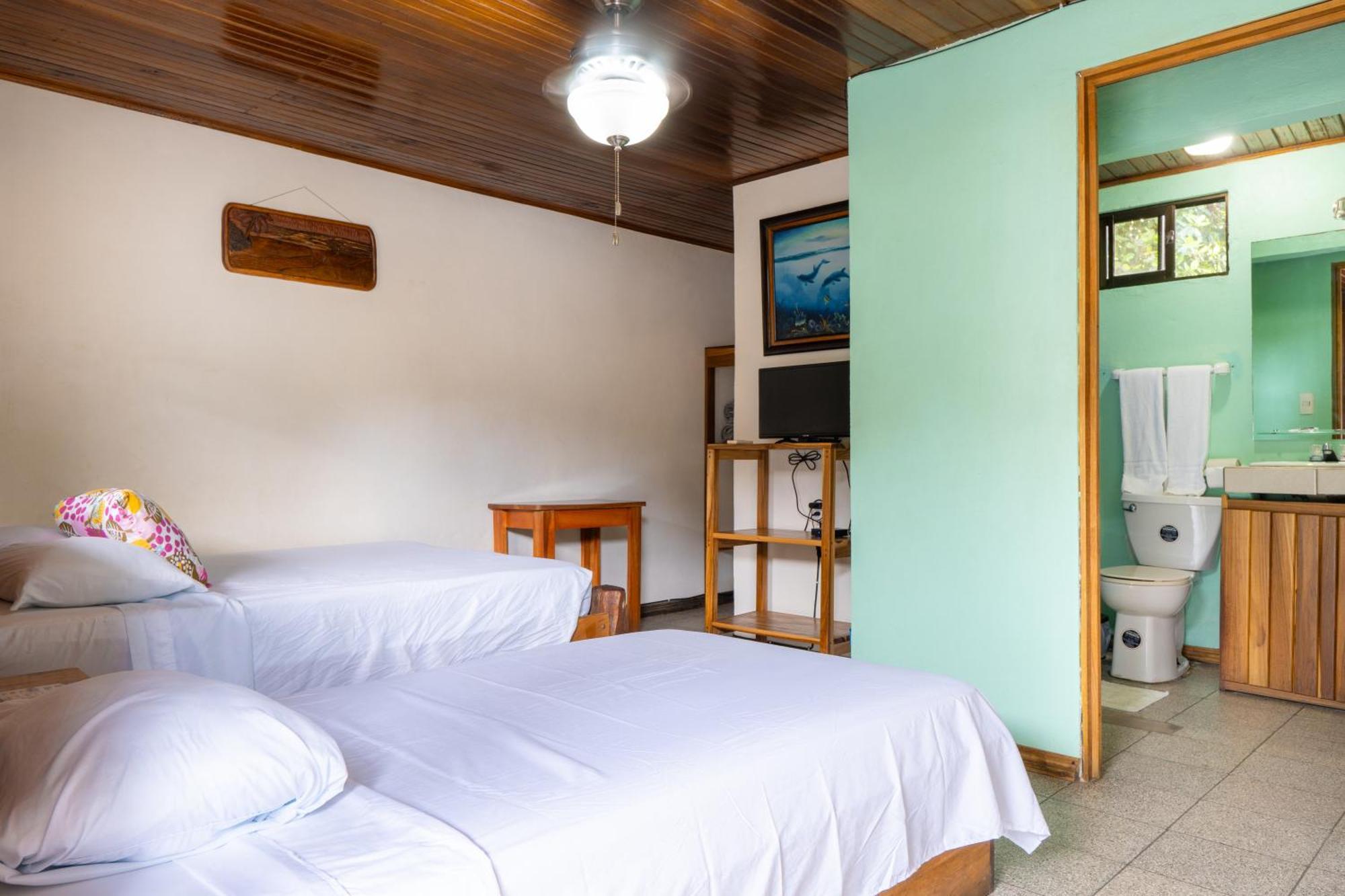 Cabinas Arrecife Cahuita Ngoại thất bức ảnh