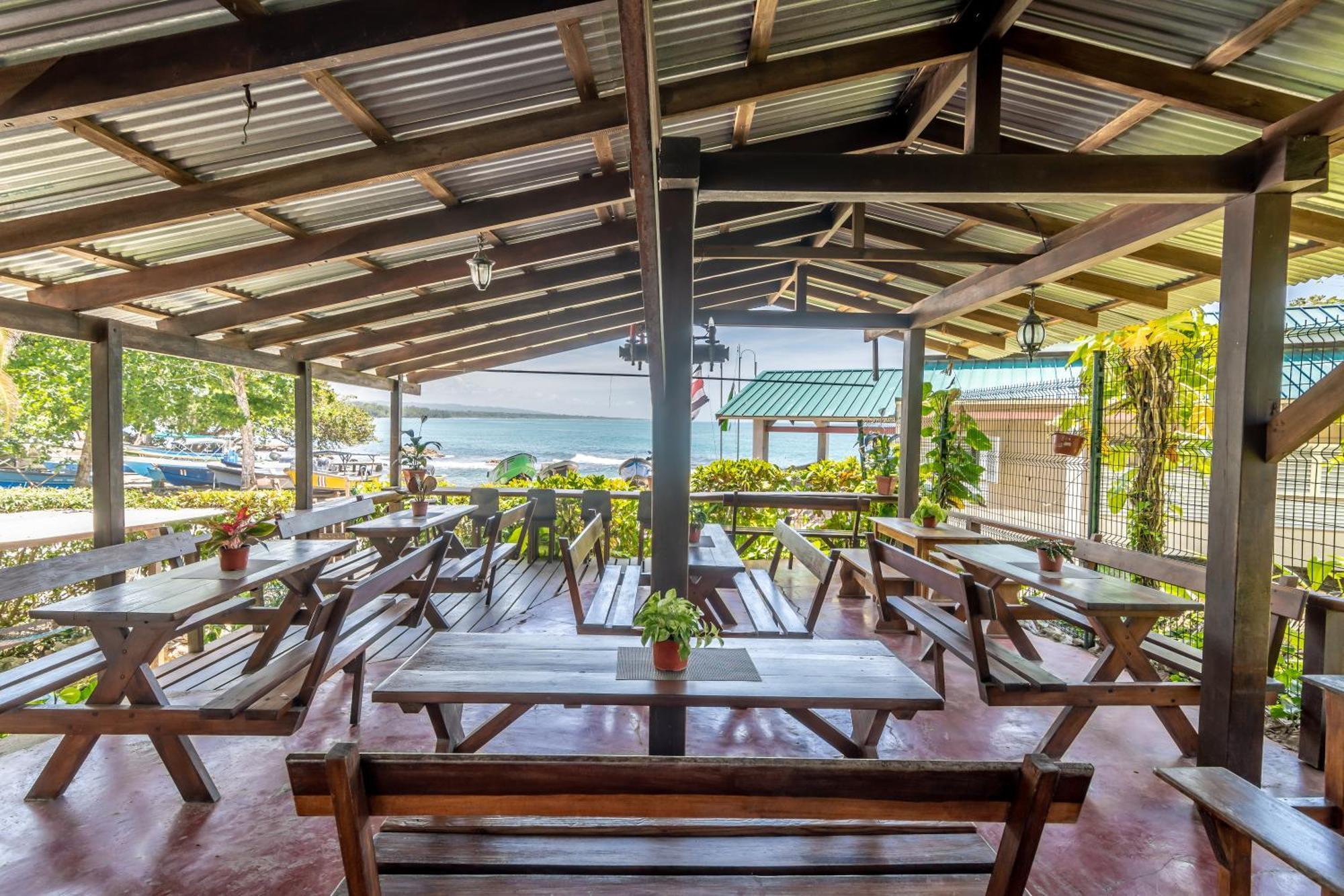 Cabinas Arrecife Cahuita Ngoại thất bức ảnh