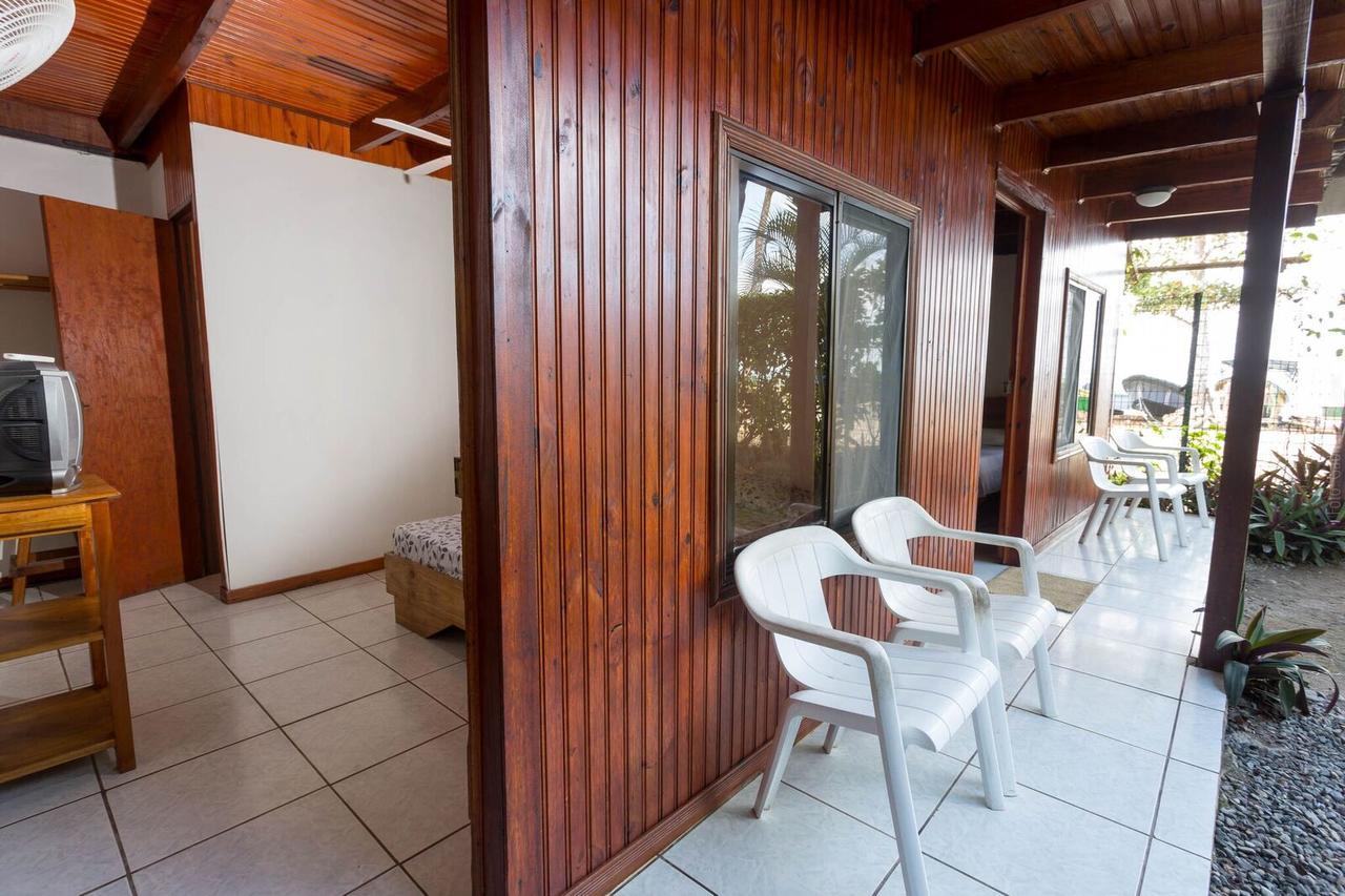 Cabinas Arrecife Cahuita Ngoại thất bức ảnh